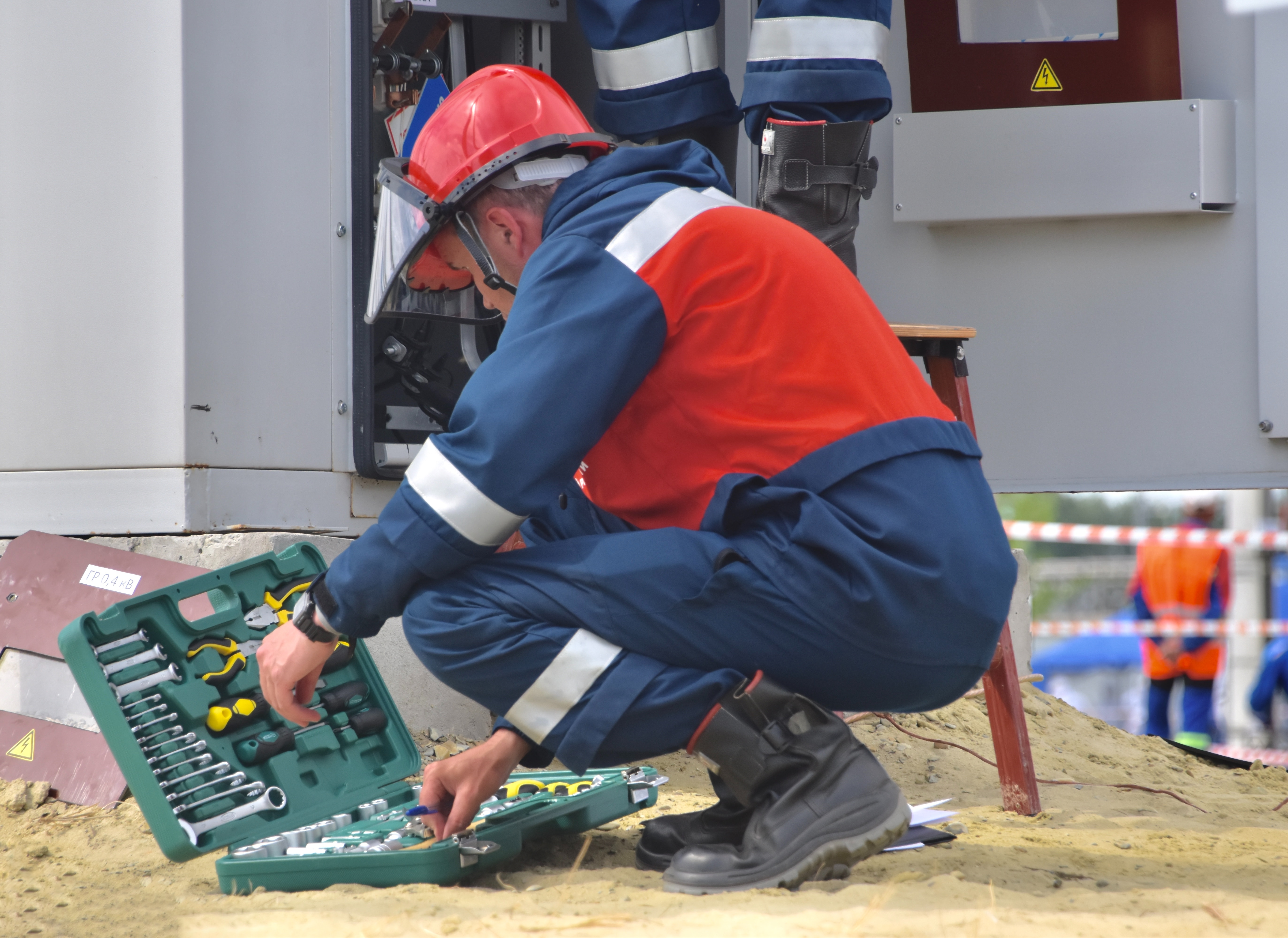 What to Look for When Hiring a Commercial Electrician